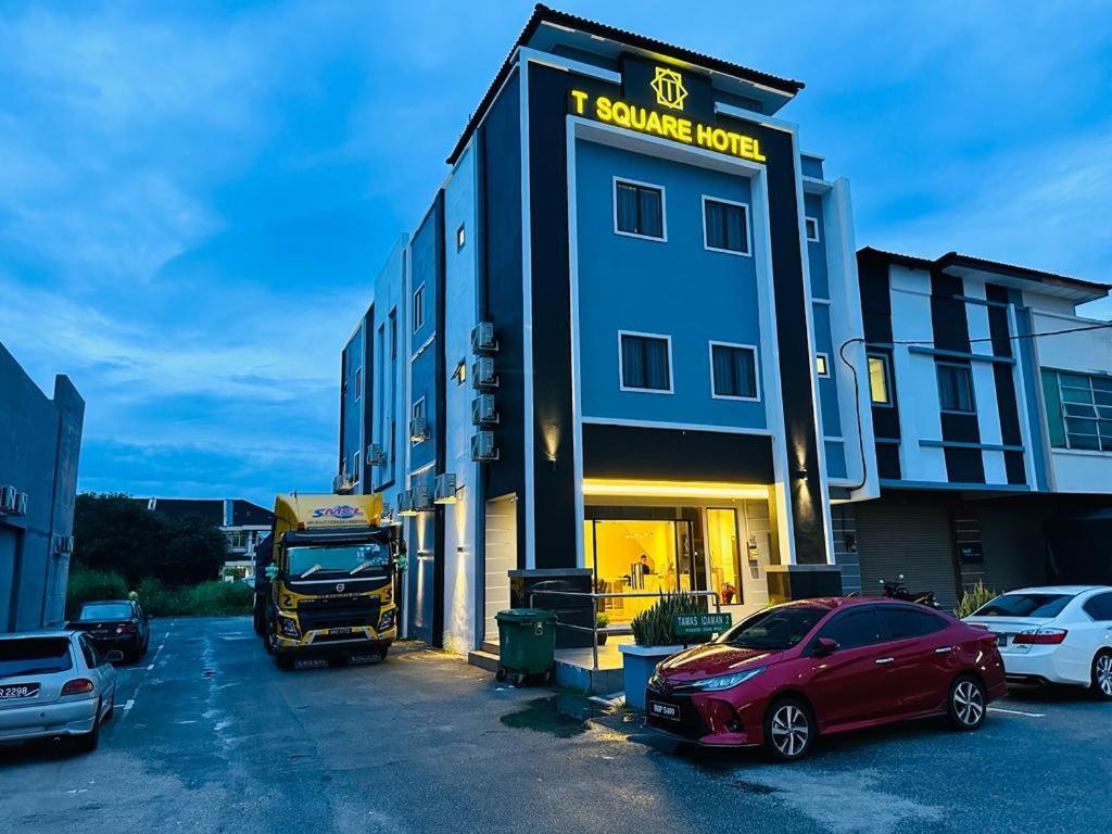 איפוה T Square Hotel מראה חיצוני תמונה