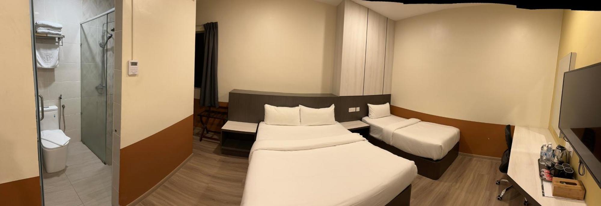איפוה T Square Hotel מראה חיצוני תמונה